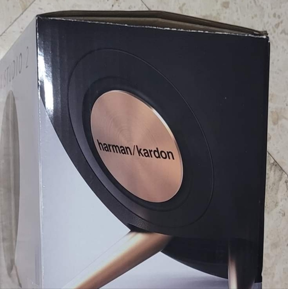 Harmon Kardon Onyx Studio 2 Speaker - Picture 2 of 4